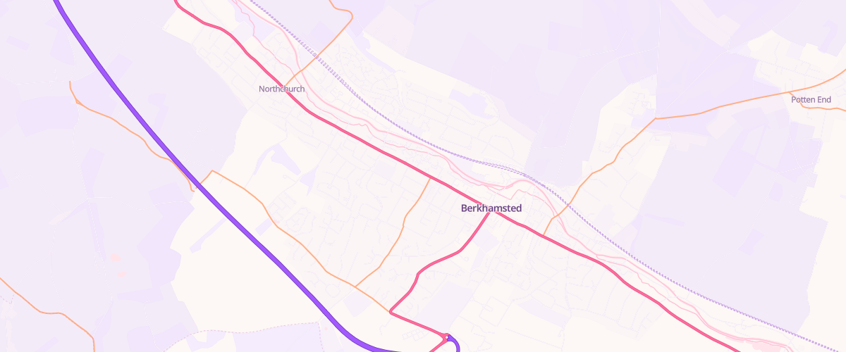Map showing the location of Shell Co-Op Berkhamsted