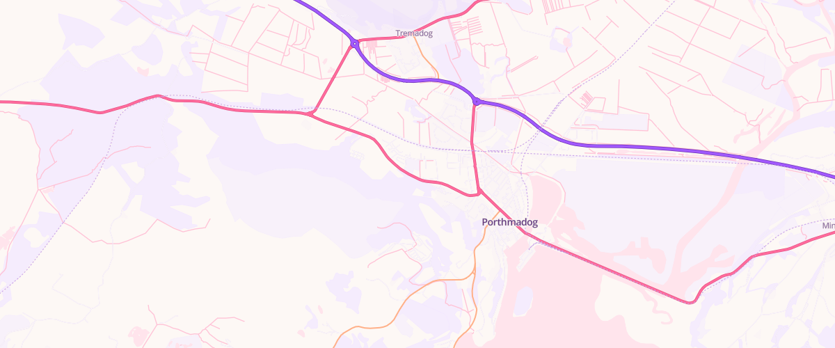Map showing the location of Madog Garage Hamdden Caravans